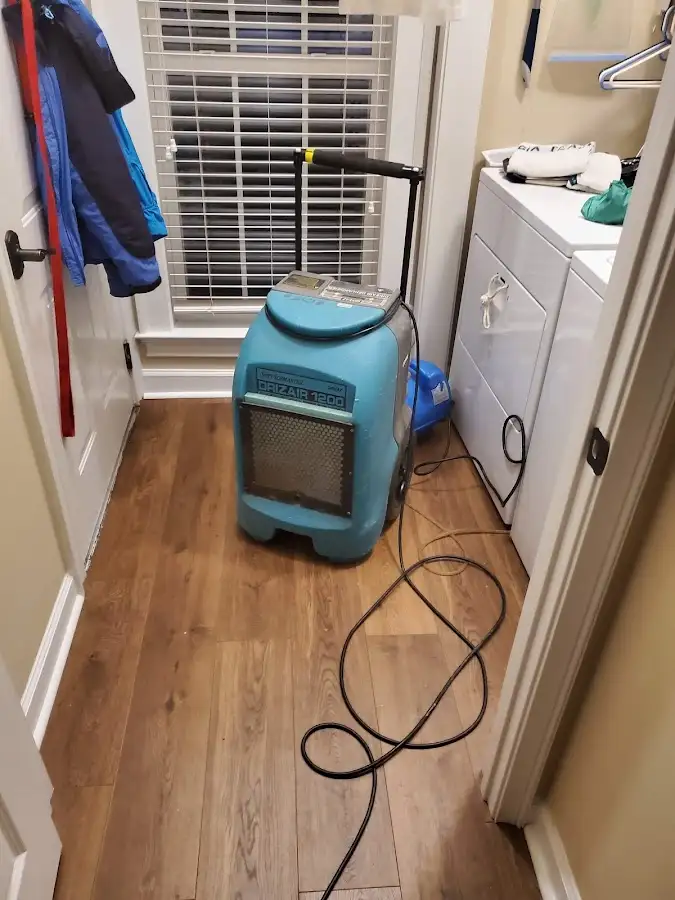 Commercial dehumidifier deployed for Crawl Space Restoration in Folsom